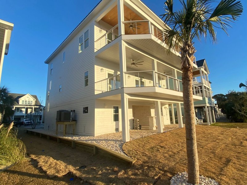 Coral Bay Custom Home - photo 2 of 4